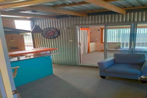 Photo of property in 120 Ferry Road, Arkles Bay, Whangaparaoa, 0932