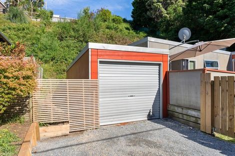 Photo of property in 61 Renown Road, Raumati South, Paraparaumu, 5032