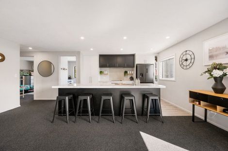 Photo of property in 71 Stratford Drive, Mount Pisa, Cromwell, 9383