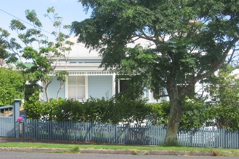 Photo of property in 33 Mozeley Avenue, Devonport, Auckland, 0624