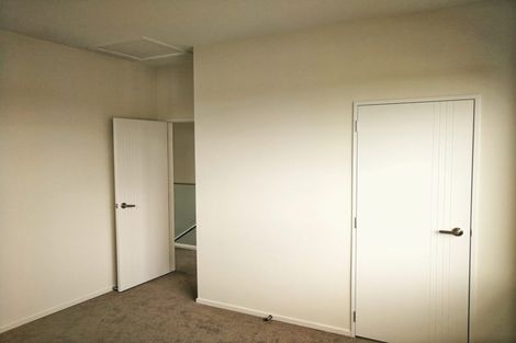 Photo of property in 12 Sunshine Boulevard, Sunnyvale, Auckland, 0612