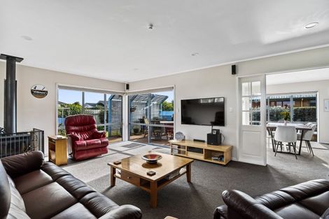 Photo of property in 69 Murray Avenue, Hawera, 4610