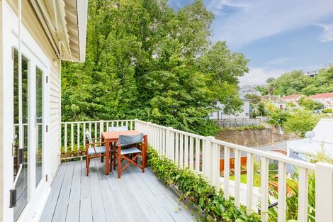 Photo of property in 35 Milton Road, Bluff Hill, Napier, 4110