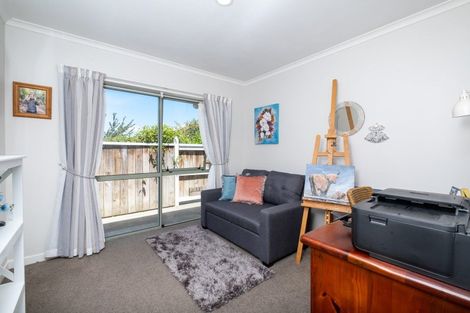 Photo of property in 3/212 Grove Road, Mayfair, Hastings, 4122