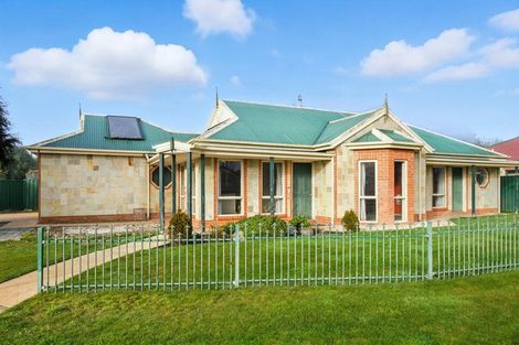 Photo of property in 4 Glengyle Place, Linwood, Christchurch, 8062