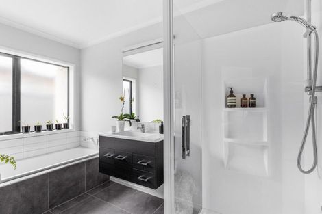 Photo of property in 1 Drake Crescent, Awatoto, Napier, 4110