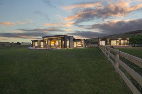 Photo of property in 75 Taiapa Valley Road, Muriwai, Waimauku, 0881