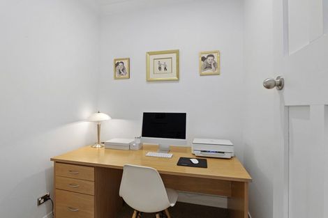 Photo of property in 140 Weston Road, St Albans, Christchurch, 8052