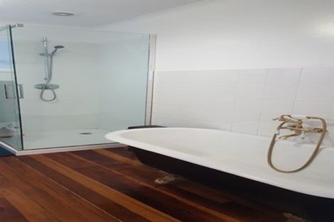 Photo of property in 107 Kinross Street, Blockhouse Bay, Auckland, 0600