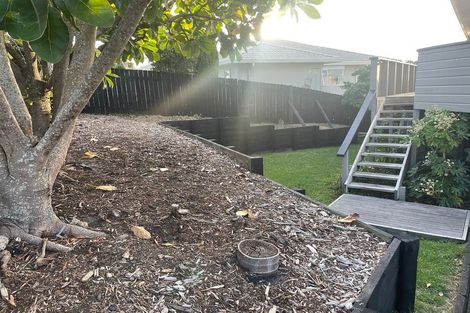 Photo of property in 136 Luckens Road, West Harbour, Auckland, 0618