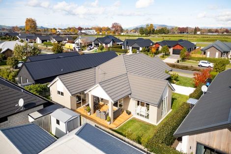 Photo of property in 51 Norfolk Drive, Cambridge, 3434