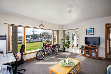 Photo of property in 120 Cutfield Road, Westown, New Plymouth, 4310