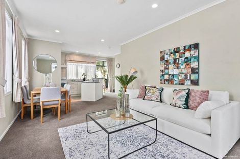 Photo of property in Tuscany Towers, 11/1 Ambrico Place, New Lynn, Auckland, 0600