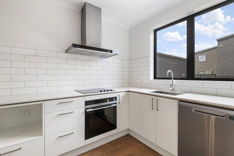 Photo of property in 11 Rauawa Lane, Hobsonville, 0616
