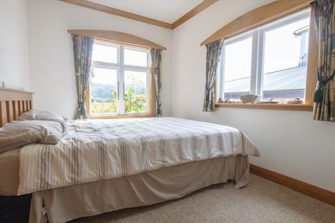 Photo of property in 327 Wanganui Flat Road, Harihari, 7884