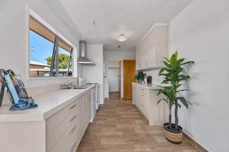 Photo of property in 27 Southwark Avenue, Tamatea, Napier, 4112