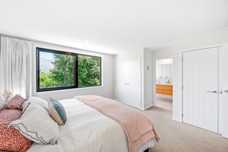 Photo of property in 7 Matipo Street, Wanaka, 9305