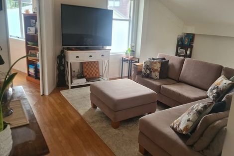 Photo of property in 15 Rosalind Road, Glenfield, Auckland, 0629