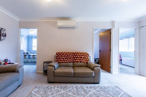 Photo of property in 12 Windsor Street, Dannevirke, 4930