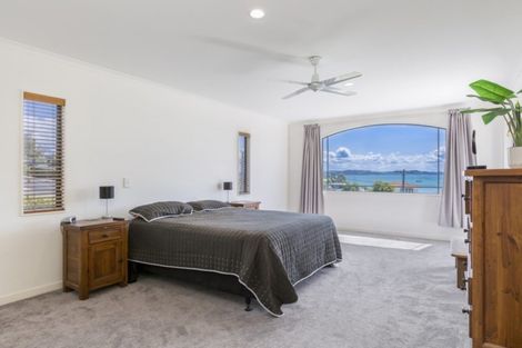 Photo of property in 55 Tindalls Bay Road, Tindalls Beach, Whangaparaoa, 0930