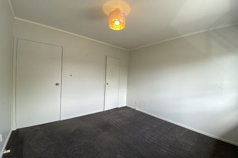 Photo of property in 24 Mirrabooka Avenue, Botany Downs, Auckland, 2010