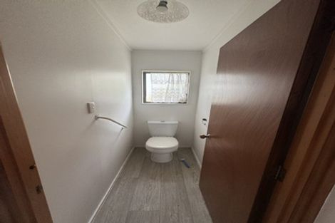 Photo of property in 2/2 Aorangi Place, Birkenhead, Auckland, 0626