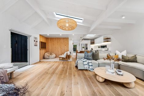 Photo of property in 74 Clinton Road, Tawharanui Peninsula, Matakana, 0986