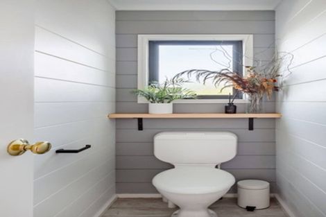 Photo of property in 15 Tutchen Avenue, Raglan, 3225