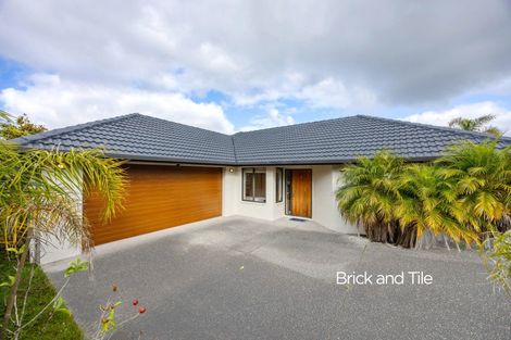 Photo of property in 6 Lough Derg Place, Pinehill, Auckland, 0632