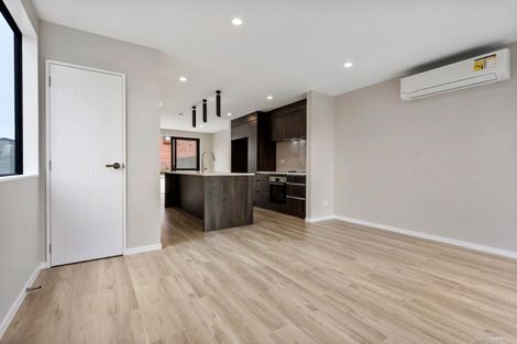 Photo of property in 32 Nils Andersen Road, Whenuapai, Auckland, 0618