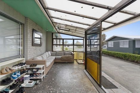 Photo of property in 14 Oberon Street, Stratford, 4332