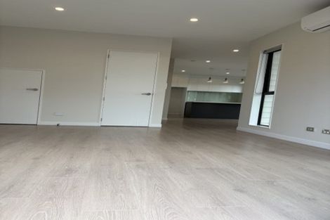 Photo of property in 1/21 Humphrey Kemp Avenue, Henderson, Auckland, 0612