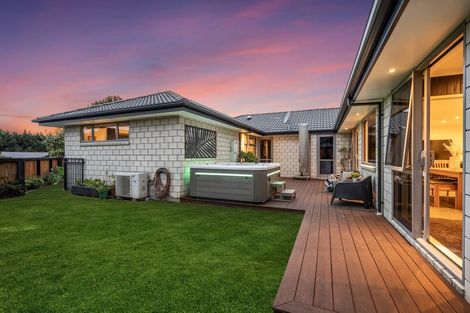 Photo of property in 185 Rowesdale Drive, Ohauiti, Tauranga, 3112