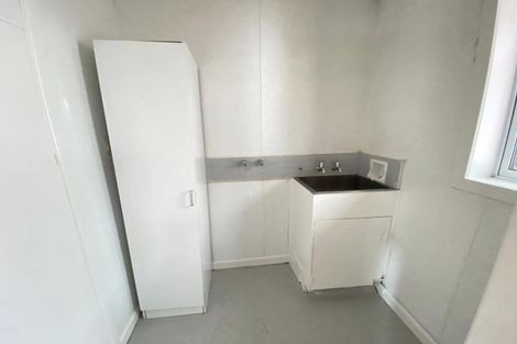 Photo of property in 10 Tahi Terrace, Glen Eden, Auckland, 0602