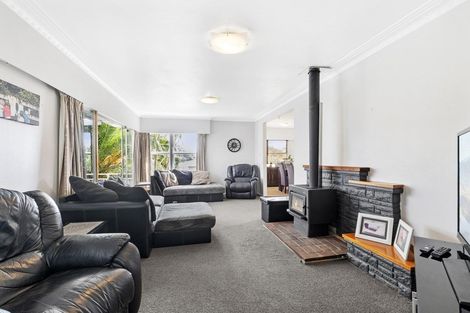 Photo of property in 17 Mack Place, Red Hill, Papakura, 2110