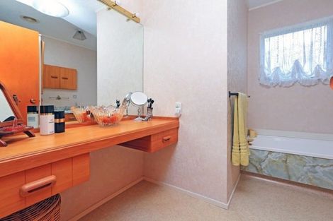 Photo of property in 162a Motatau Road, Papatoetoe, Auckland, 2025