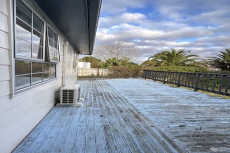 Photo of property in 31 Lyren Place, Half Moon Bay, Auckland, 2012