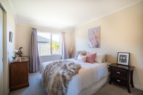 Photo of property in 19 Branigan Parade, Kelvin Grove, Palmerston North, 4414