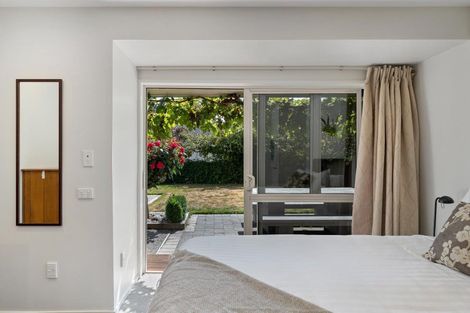 Photo of property in 11 Morrows Mead, Wanaka, 9305