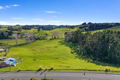 Photo of property in 1972 Paparoa Valley Road, Paparoa, 0571
