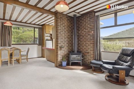 Photo of property in 9 Featherston Street, Macandrew Bay, Dunedin, 9014