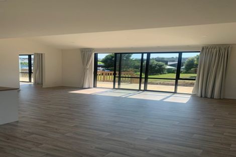 Photo of property in 48 Marram Place, Mangawhai Heads, Mangawhai, 0505