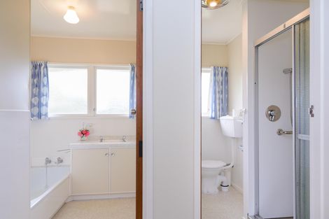 Photo of property in 2 Caccia Birch Lane, Hokowhitu, Palmerston North, 4410
