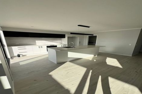 Photo of property in 6 Atutahi Lane, Papamoa Beach, Papamoa, 3118