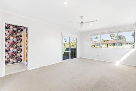 Photo of property in 4 Spode Place, Henderson, Auckland, 0612
