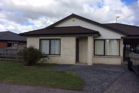 Photo of property in 3b Charlenne Close, Ranui, Auckland, 0612