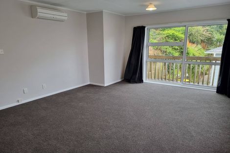 Photo of property in 92 Ironside Road, Johnsonville, Wellington, 6037