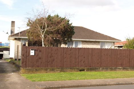 Photo of property in 27 Blake Road, Mangere East, Auckland, 2024