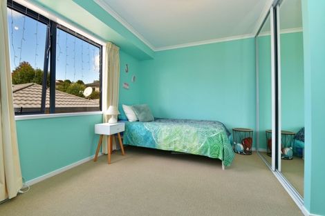 Photo of property in 11 Roberta Crescent, Orewa, 0931
