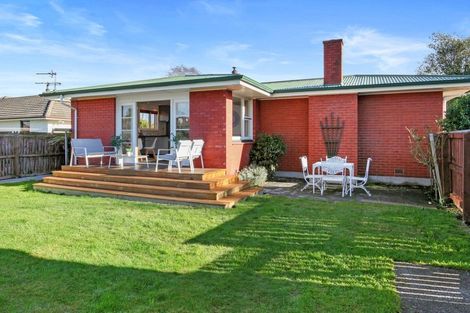 Photo of property in 6 Rossiter Avenue, Redwood, Christchurch, 8051